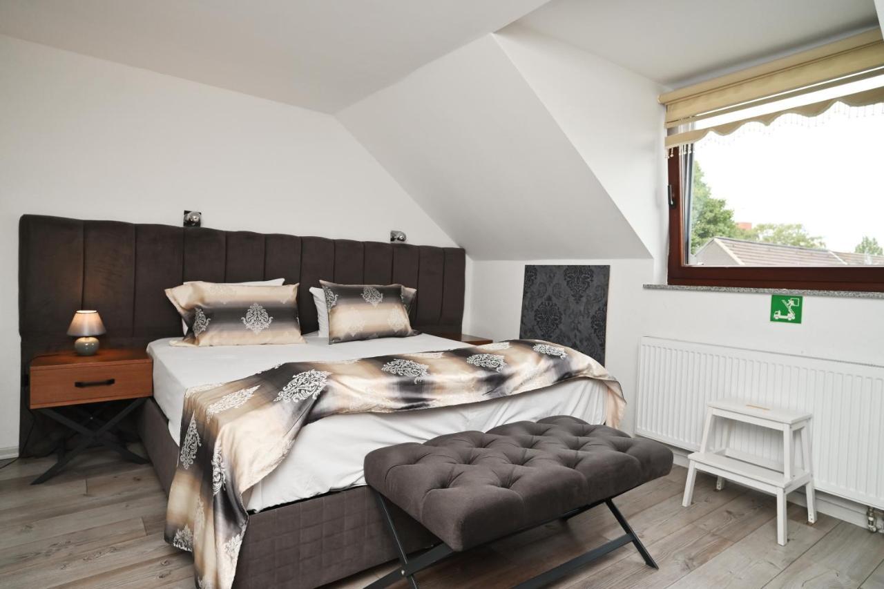 Ferienwohnung&Aparts By Kispet Group Hotels In Oberhausen Oberhausen  Eksteriør bilde