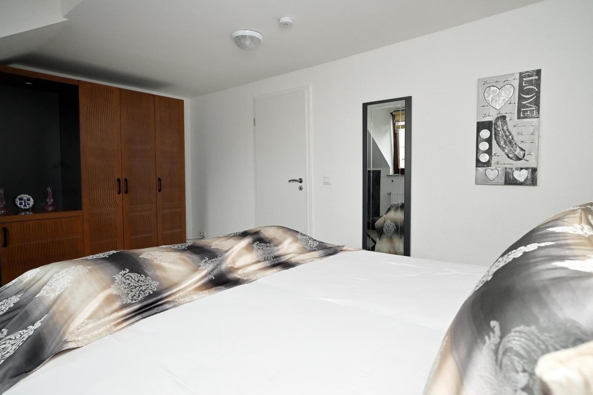 Ferienwohnung&Aparts By Kispet Group Hotels In Oberhausen Oberhausen  Eksteriør bilde